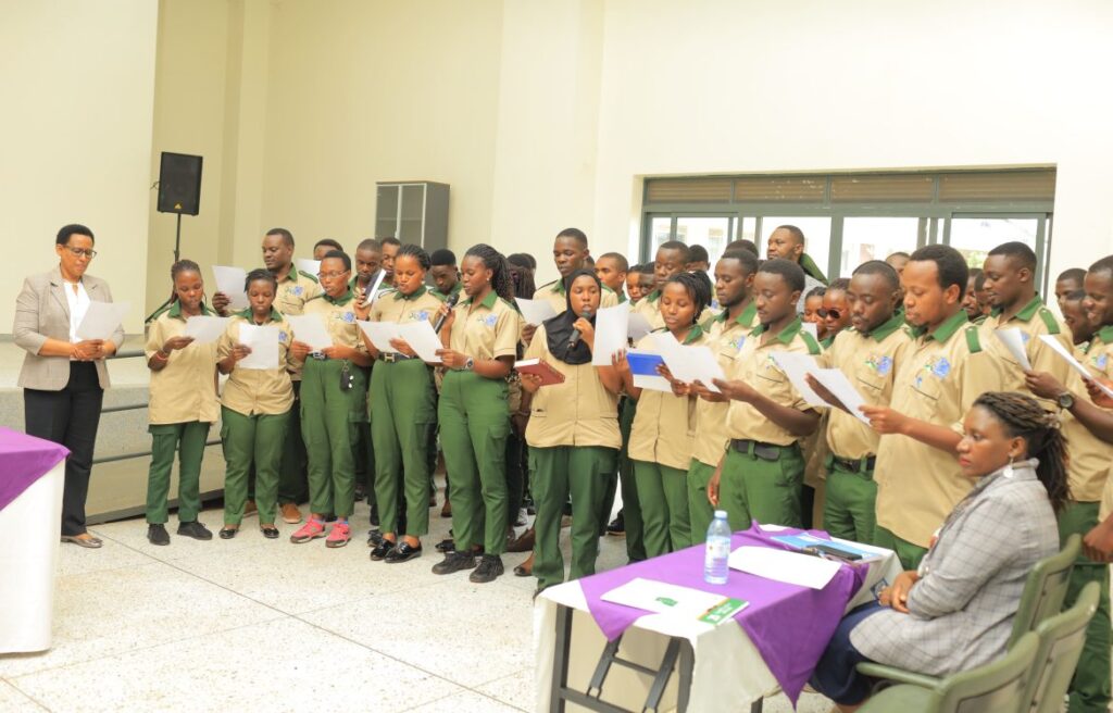 Launch-5-students-1170x750